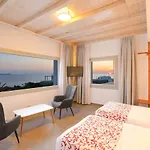 O Lofos Luxury Boutique Ξενοδοχείο Άγιος Στέφανος